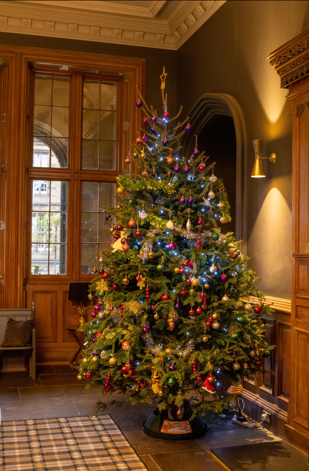 Fraser Fir and decorating service